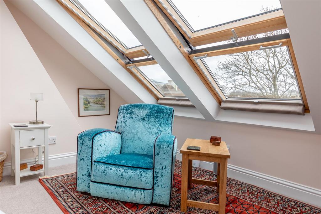 Wellington Walk, Westbury on Trym Attic.jpg