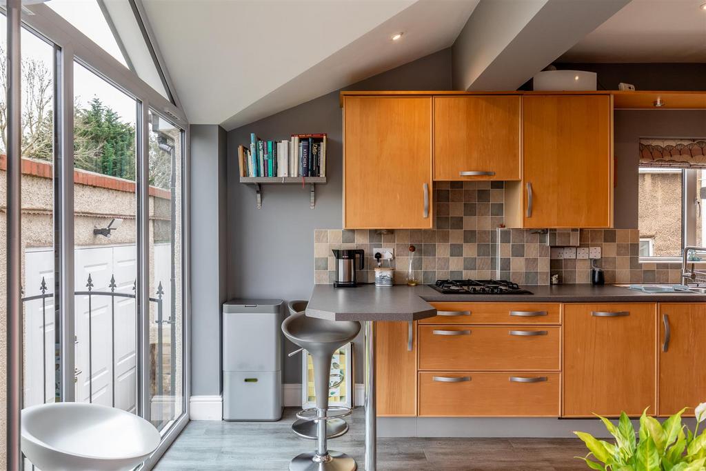 Wellington Walk, Westbury on Trym Kitchen.jpg