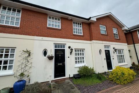 2 bedroom townhouse to rent, Bedford Court, Bawtry, Doncaster, DN10 6RU