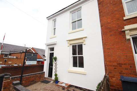 3 bedroom end of terrace house to rent, Bull Street, Harborne, Birmingham, B17