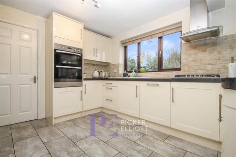 4 bedroom detached house for sale, Briarmead, Burbage LE10