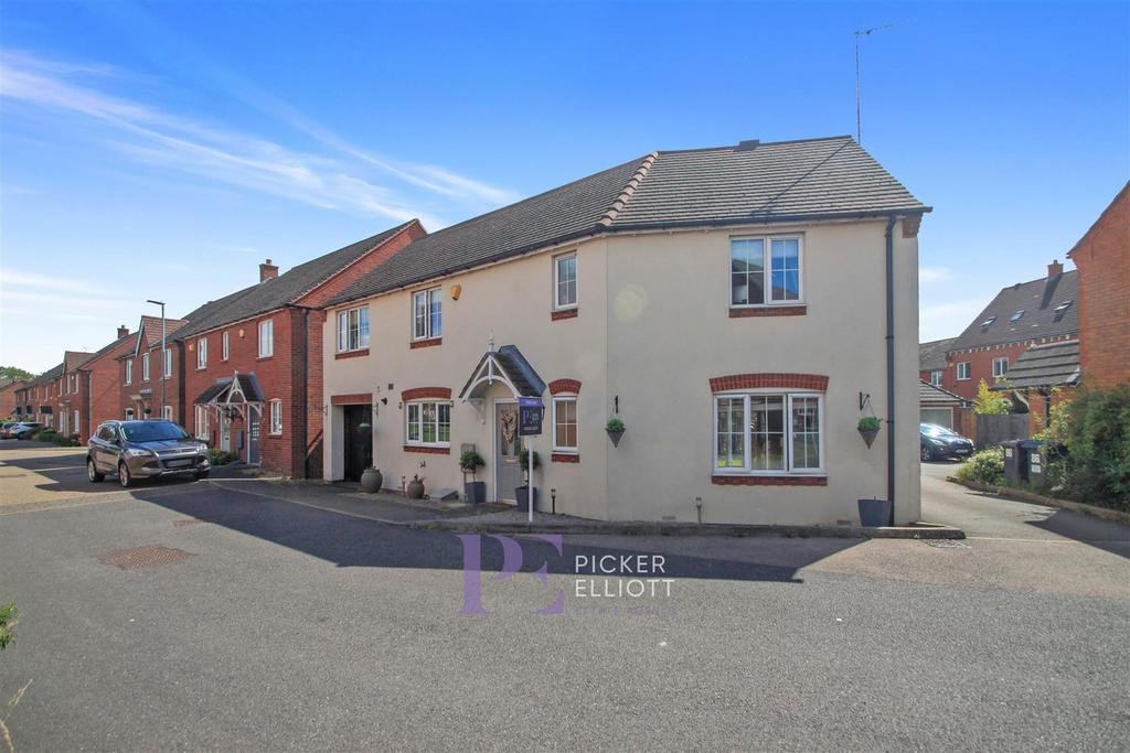 Paddock Way, Hinckley LE10 4 bed detached house for sale £325,000