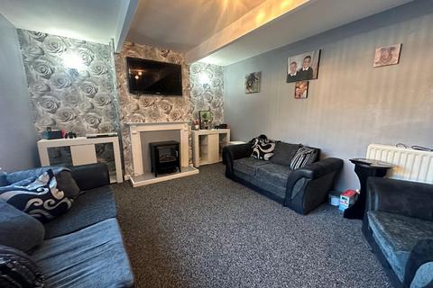 4 bedroom terraced house for sale, Cross Place, Sedgley