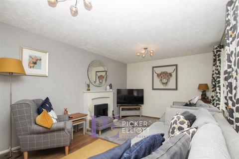 4 bedroom detached house for sale - Blenheim Close, Hinckley LE10