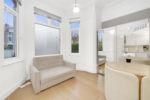 1 bedroom property for sale, Chichele Road, London NW2