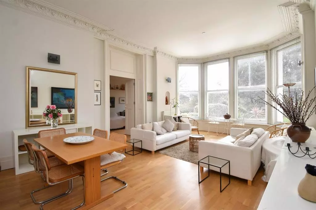 Upper Maze Hill, St Leonards-On-Sea TN38 3 bed flat - £425,000