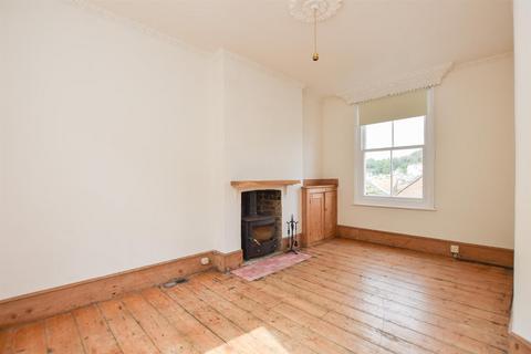 2 bedroom end of terrace house for sale, Tackleway, Hastings TN34