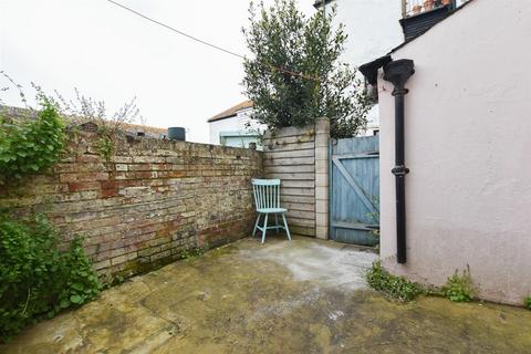 2 bedroom end of terrace house for sale, Tackleway, Hastings TN34