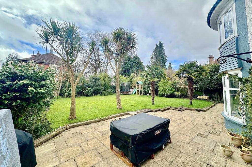 Roslin Road, Bournemouth, BH3 5 bed detached house for sale £900,000