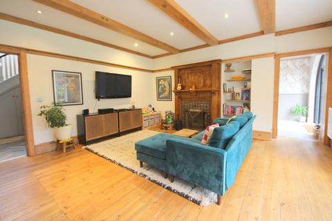 11 Roslin Road, Bournemouth, BH3 7JB