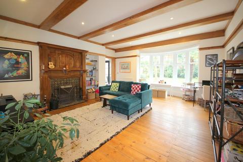 11 Roslin Road, Bournemouth, BH3 7JB
