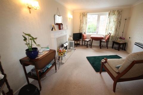 1 bedroom apartment for sale, Conway Road, Colwyn Bay