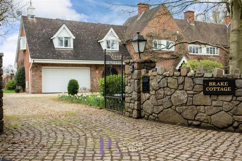 4 bedroom cottage for sale, Peckleton Lane, Leicester Forest West LE9