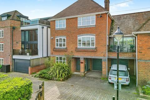 5 bedroom end of terrace house for sale, Rope Walk, Southampton SO31