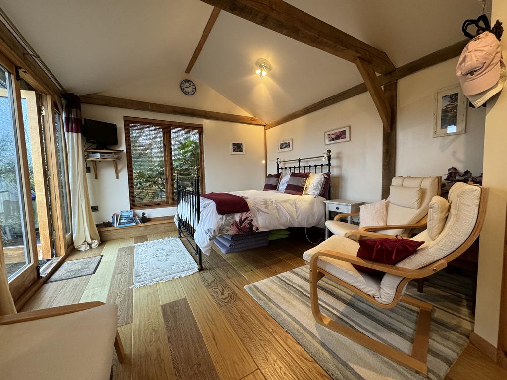 Double Bedroom Space