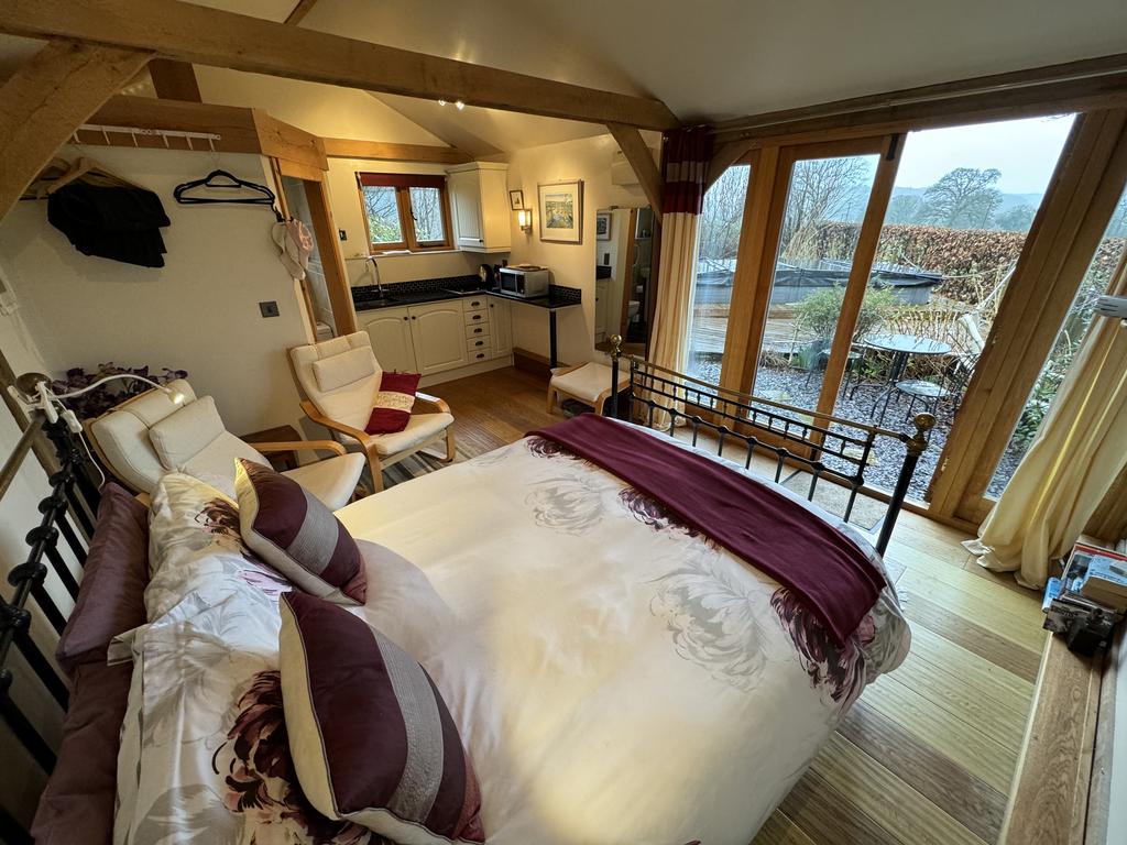 Double Bedroom Space