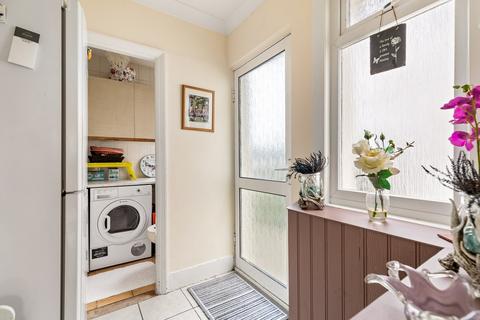 287 Dover Road, Folkestone, CT19 6NT