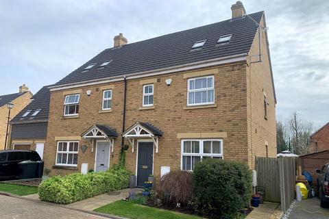4 bedroom semi-detached house for sale - Weavers Orchard, Arlesey, SG15