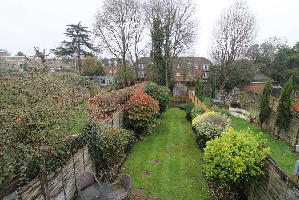 Bromley Grove, Bromley, BR2 4 bed end of terrace house for sale £750,000