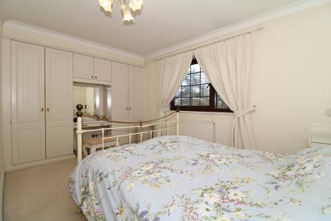 4 bedroom end of terrace house for sale, Bromley Grove, Bromley, BR2