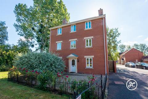 4 bedroom detached house for sale, Avill Crescent, Taunton TA1