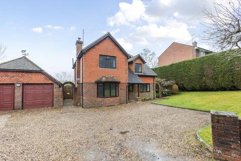 4 bedroom detached house to rent, Common Road, Ightham, TN15 9DX