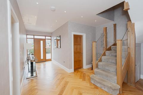 4 bedroom detached house for sale, Garlichill Road, Epsom Downs