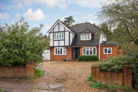 4 bedroom detached house for sale, Garlichill Road, Epsom Downs