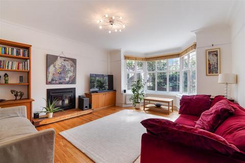 1 Grove Road, Epsom, KT17 4DE