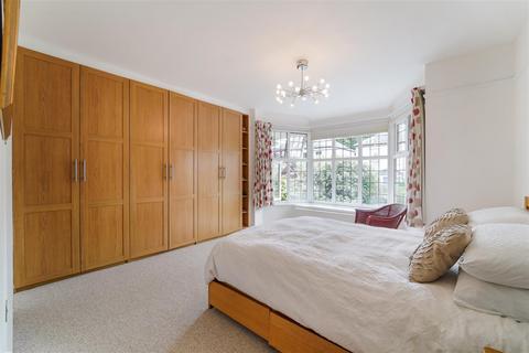1 Grove Road, Epsom, KT17 4DE