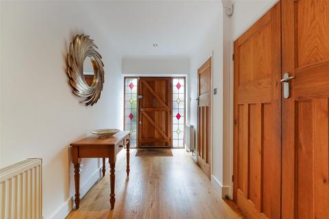 1 Grove Road, Epsom, KT17 4DE