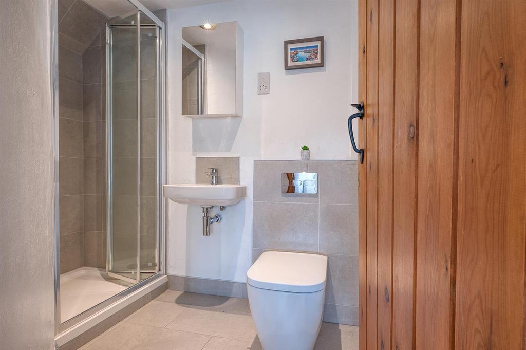 Bedroom One en-suite shower room