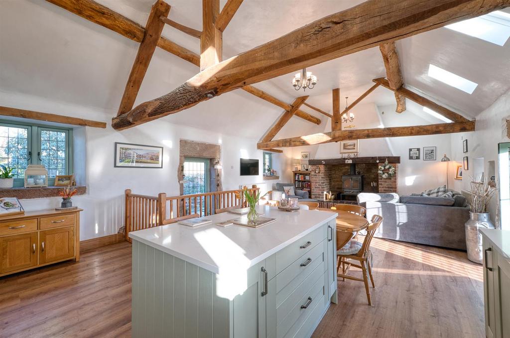 Kitchen island towards Lounge.jpg