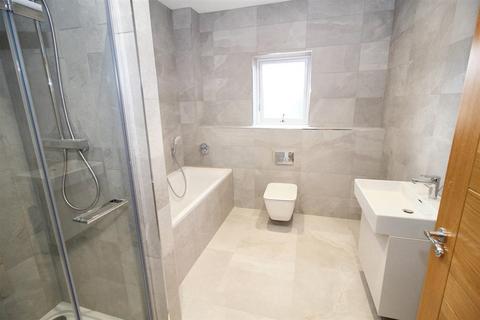 4 bedroom detached house for sale, Bletchley Close Middleton Crescent, Beeston, Nottingham