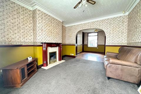 4 bedroom house for sale, Station Road, Filey