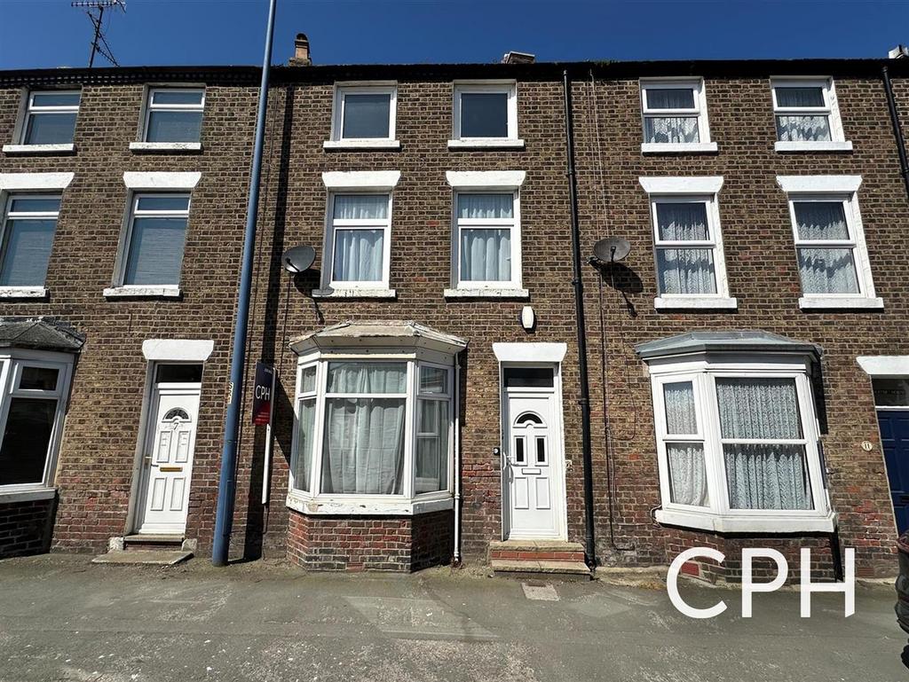Station Road, Filey 4 bed house - £165,000