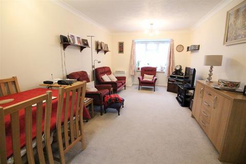 1 bedroom flat for sale - Furzehill Road, Borehamwood