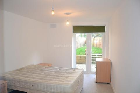 2 bedroom apartment to rent, Grange Park, Ealing W5