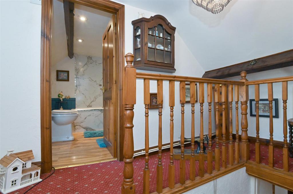 Second floor landing to bathroom.jpg