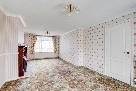 3 bedroom semi-detached house for sale - Stevenholme Crescent, Arnold NG5
