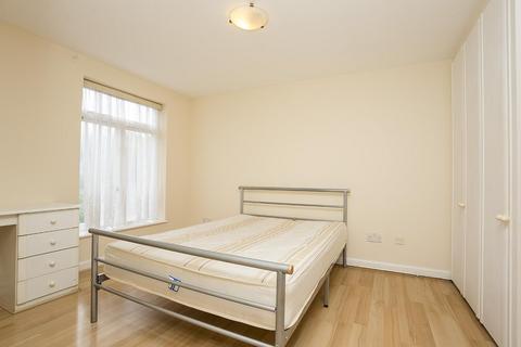 1 bedroom apartment to rent, Harry Court, 11 Wenlock Gardens, Hendon, London