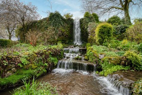 6 bedroom house for sale, Clatterway, Bonsall DE4