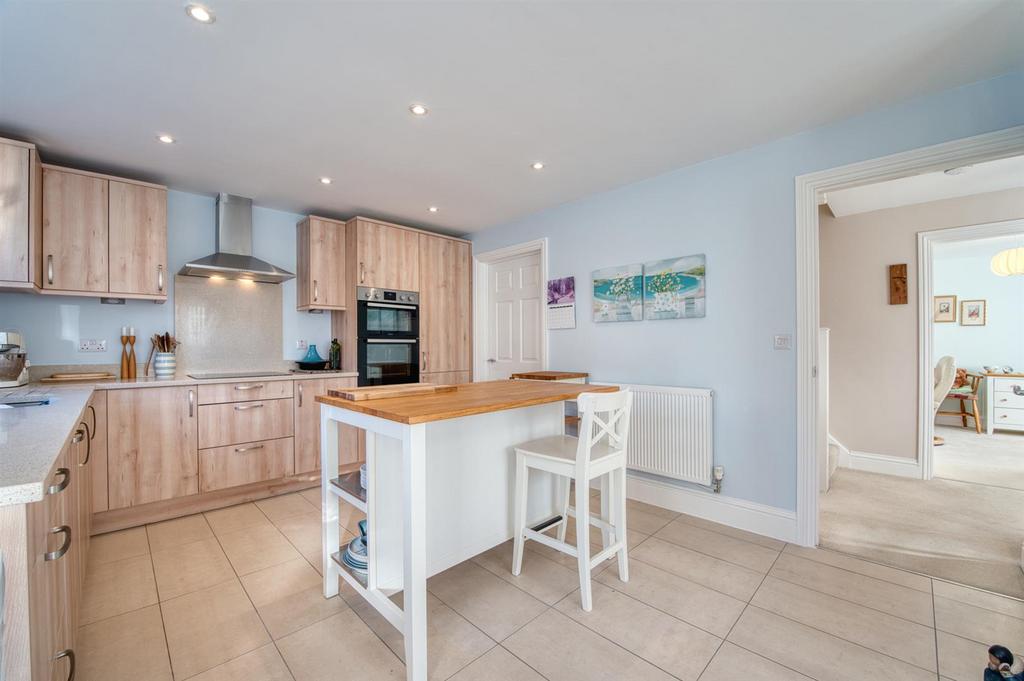 Kitchen towards Utility Room.jpg