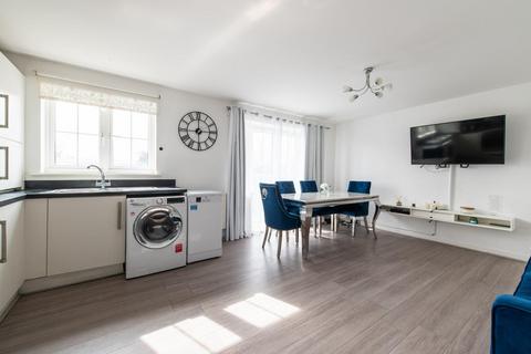 9 Laurence Rise, Dartford, DA2 6FX