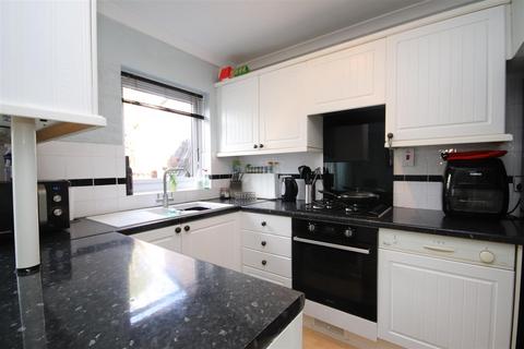 3 bedroom terraced house for sale, Maida Vale Road, Dartford