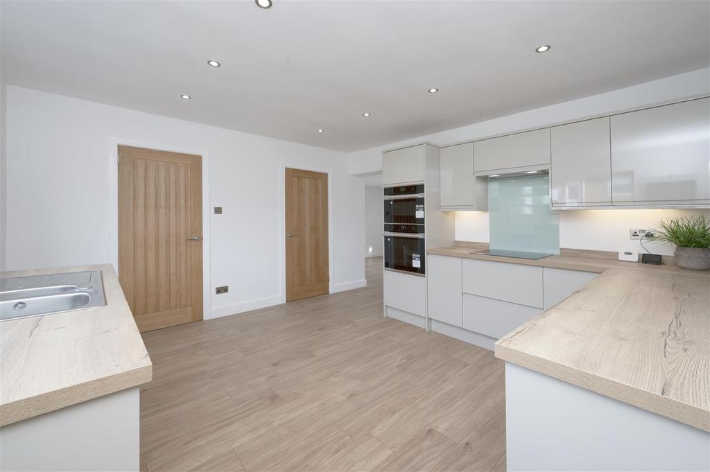 Kitchen towards Dining Room.jpg