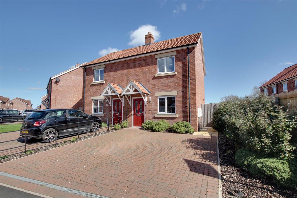 Tuplin Road, Mablethorpe LN12 2 bed semidetached house for sale £159,950