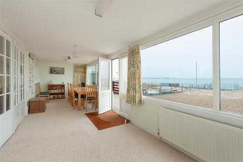 2 bedroom detached bungalow for sale, Faversham Road, Seasalter, Whitstable