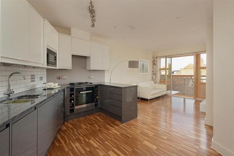 2 bedroom apartment for sale, High Street, Whitstable