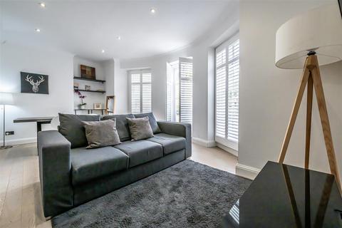 1 bedroom flat for sale, Warwick Avenue, London, W9